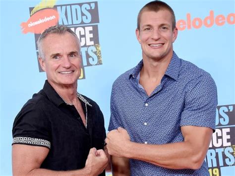 Rob Gronkowski's dad built a custom, double-width house for his giant sons and said they slept ...