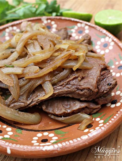 Bistec Encebollado (Mexican-Style Steak and Onions)