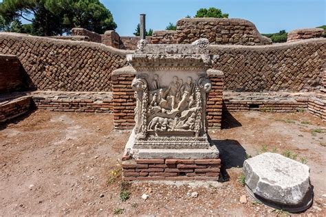 Visit the Ruins of Ostia Antica Near Rome - Travel Addicts