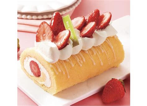 Chateraise New Decoration Cakes "Strawberry Premium Roll Decoration ...