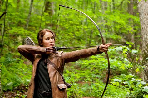 Image - Jennifer-lawrence-stars-as-katniss-everdeen-in-the-hunger-games.jpg - Twilight Saga Wiki