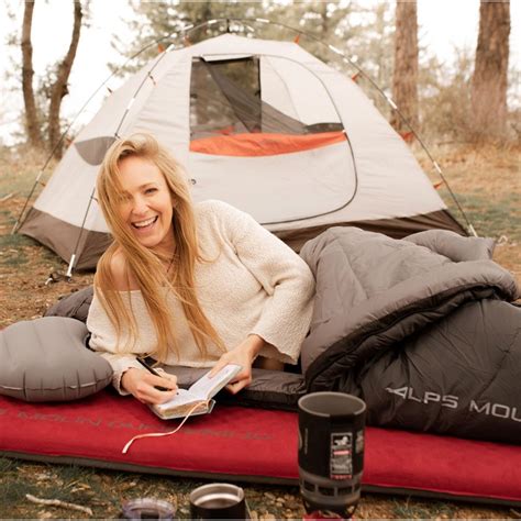 Rent a 2-person Camping tent - Shipped nationwide