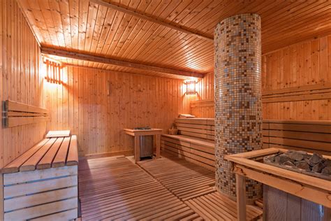 The Benefits of Going to a Sauna - Spa Aura