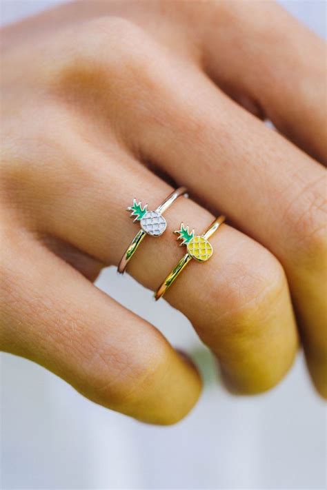 Pura Vida rings for $5! 😱😱😱 You heard that right! Check out our Friends & Family Sale NOW! # ...