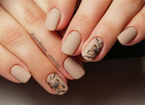 Accurate nails, Beige nail art, Delicate nails, flower nail art, Long ...