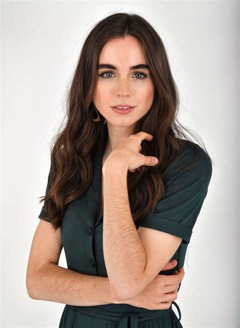 Sarah Desjardins Portraits at Variety Studio at SDCC 2019 | Celebrities, Pretty people, Portrait