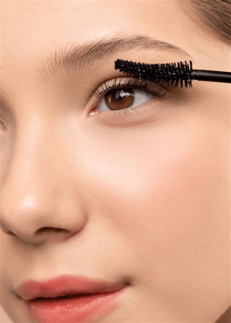 Get That Desired Look With The Best Maybelline Mascaras