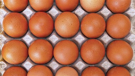 Eating Raw Eggs: Benefits and Safety - Utopia