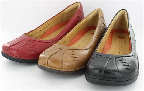 Ladies Clarks Un Rosily Leather Unstructured Slip On Shoes | eBay