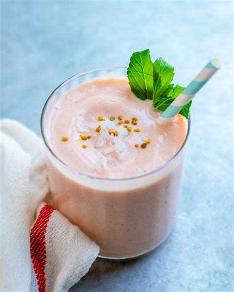 Greek Yogurt Smoothie | Recipe | Easy smoothie recipes, Smoothie ...