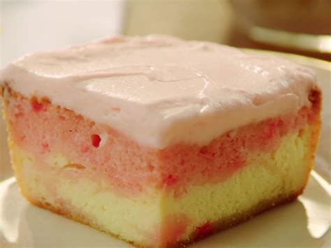 Strawberry Love Cake | Recipe | Love cake recipe, Cake recipes, Desserts