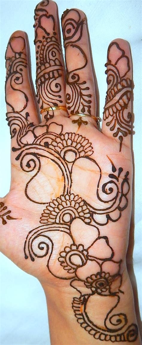 Get started with Mehndi: Introduction to shading