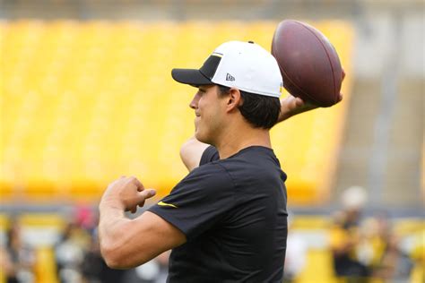 Steelers admit defeat with latest QB change