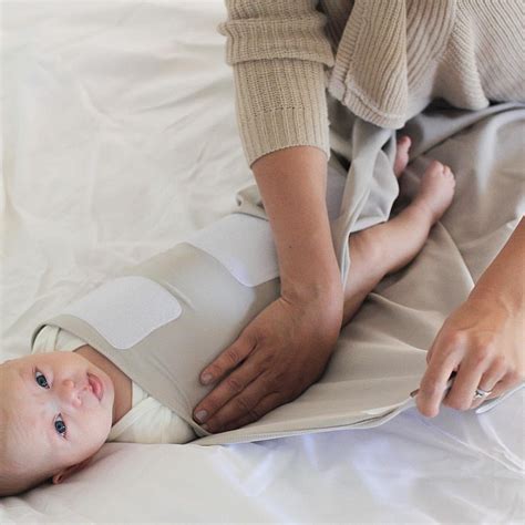 What You Need to Know When Choosing A Swaddle For Your Baby