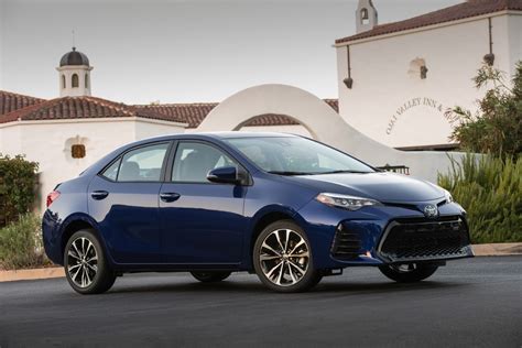 2018 Toyota Corolla Sedan Specs, Review, and Pricing | CarSession