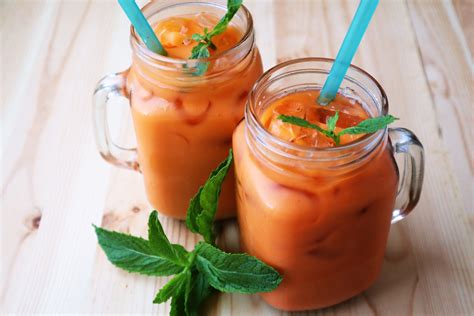 Thai Milk Tea (Cha Yen) | Asian Inspirations