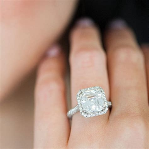 Can a Costco Engagement Ring Beat One From Tiffany? | Costco engagement rings, Costco ring ...