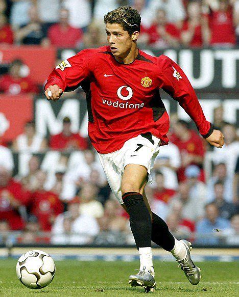 CR7 Debut game for Man U in 2003!!! | Fussball, Fifa, Vfb