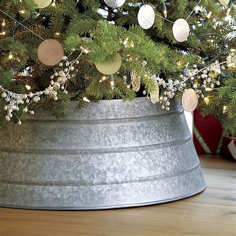 23 DIY Christmas Tree Stands and Bases To Build For Your Holiday Spruce