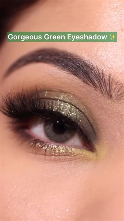 Glitter eye makeup looks [Video] | Eye makeup techniques, Beginners eye ...