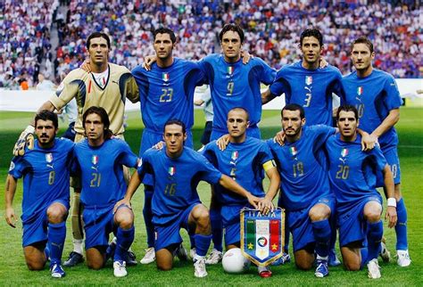 Azzurri 2006 legend (con immagini) | Foto di calcio, Zinedine zidane ...