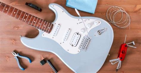 When To Change Guitar Strings, A Guide On How Often To Switch Them Out - Music Industry How To