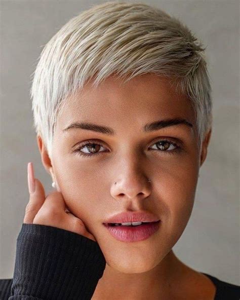 40 Adorable Short Haircuts for Women: The Chic Pixie Cuts - Hairstyles ...