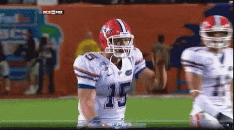 Go Gators GIF - Go Gators FootBall - Discover & Share GIFs