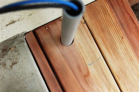 How to Install a Redwood Deck Floor