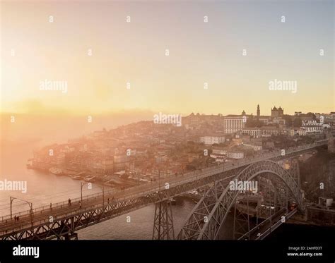 Dom Luis I Bridge at sunset, elevated view, Porto, Portugal Stock Photo - Alamy