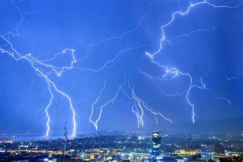 How did a lake in Venezuela become the world’s lightning capital ...