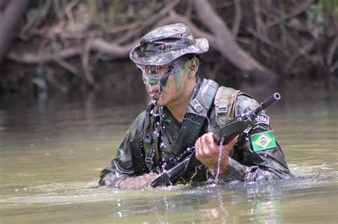 WARFARE Blog: EXÉRCITO BRASILEIRO INAUGURA A 22ª BRIGADA DE INFANTARIA DE SELVA EM MACAPÁ