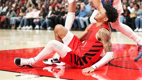 Trail Blazers' Anfernee Simons sidelined with grade 2 ankle sprain ...