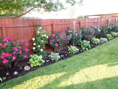 40+ Fantastic Backyard Ideas That Can Inspire you | Privacy fence landscaping, Landscaping along ...