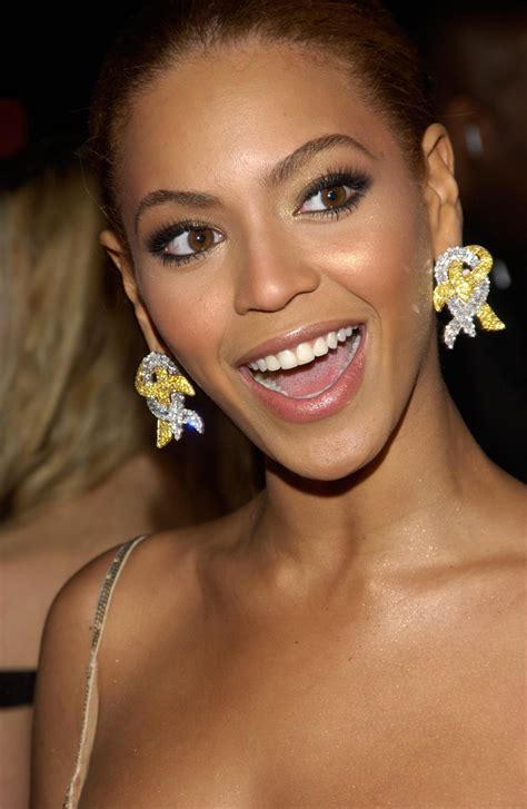 9 Sexy Celebrities with the Best Teeth in Hollywood - Page 8 of 10 - Fame Focus