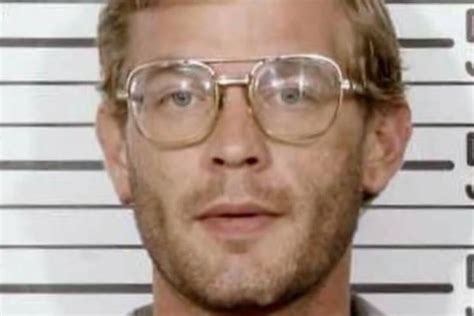 Jeffrey Dahmer: Glasses worn by the killer in prison are up for sale ...