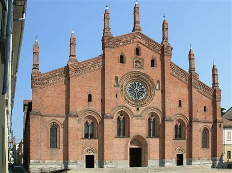 Church of Santa Maria del carmine, Pavia, Italy. | Backstein