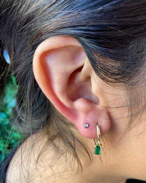 20 Best Minimalist Ear Piercing You Should Try