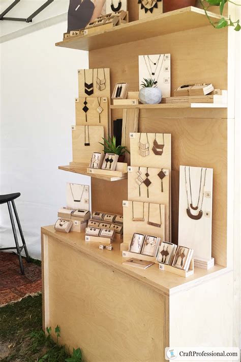 8 Pop Up Shop Display Ideas to Design a Vendor Booth People Will Love