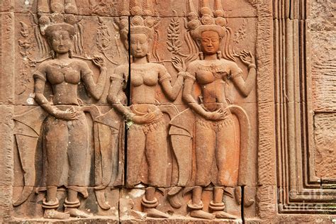 Angkor Wat Apsara Dancers Photograph by Bob Phillips - Pixels