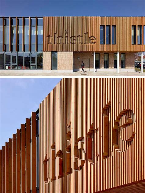 9 idées d'enseignes en bois modernes et créatives | Facade architecture, Exterior signage, Wood ...