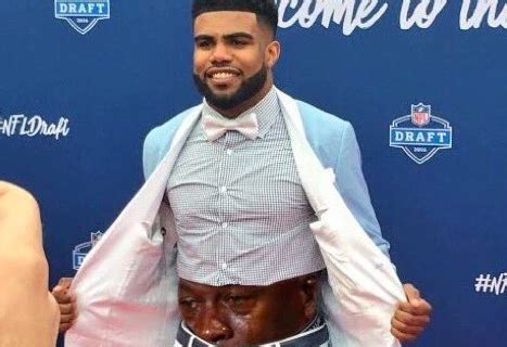 Ezekiel Elliott Wore Crop Top Shirt To NFL Draft, Clowned Profusely ...