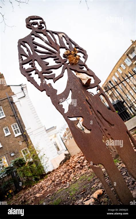 Alan Turing Sculpture Memorial, Paddington, London Stock Photo - Alamy