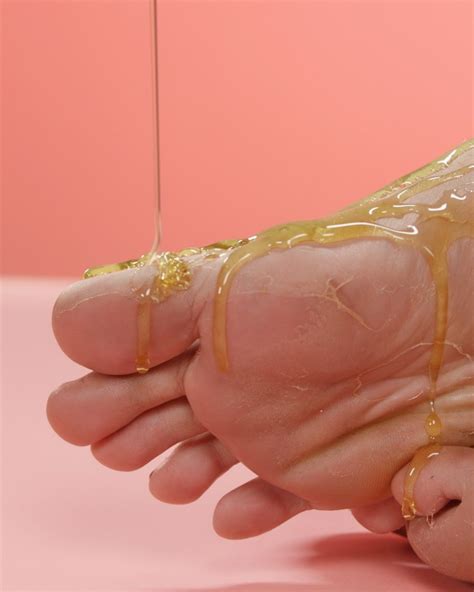8 Handy Honey Hacks - Beauty Hacks | Here are 8 ways you can add honey to your beauty routine ...