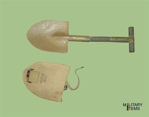 1942 WW2 US Army T-Handle Shovel with Cover (4593)
