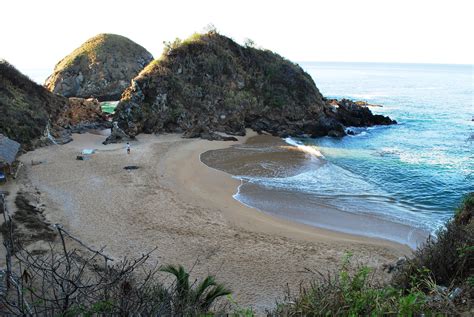 Playa Zipolite. Welcome To The Beach Of The Dead!: Playa Zipolite, Oaxaca, Mexico