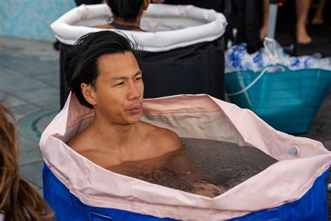 A Beginner's Guide to Cold Water Therapy - Men's Health Magazine Australia