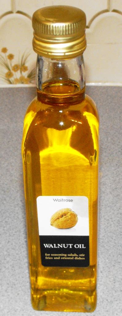 Walnut oil