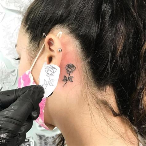 21 Cute Small Ear Tattoos Every Minimalist Will Love