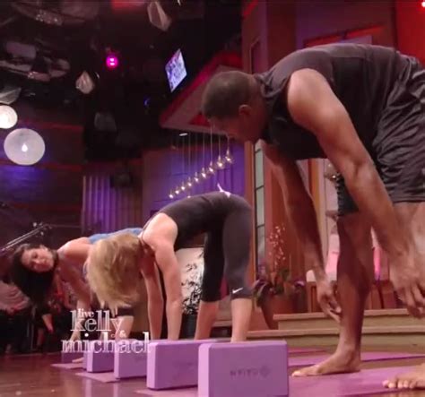 Pop Minute - Kelly Ripa Yoga Live Photos - Photo 6